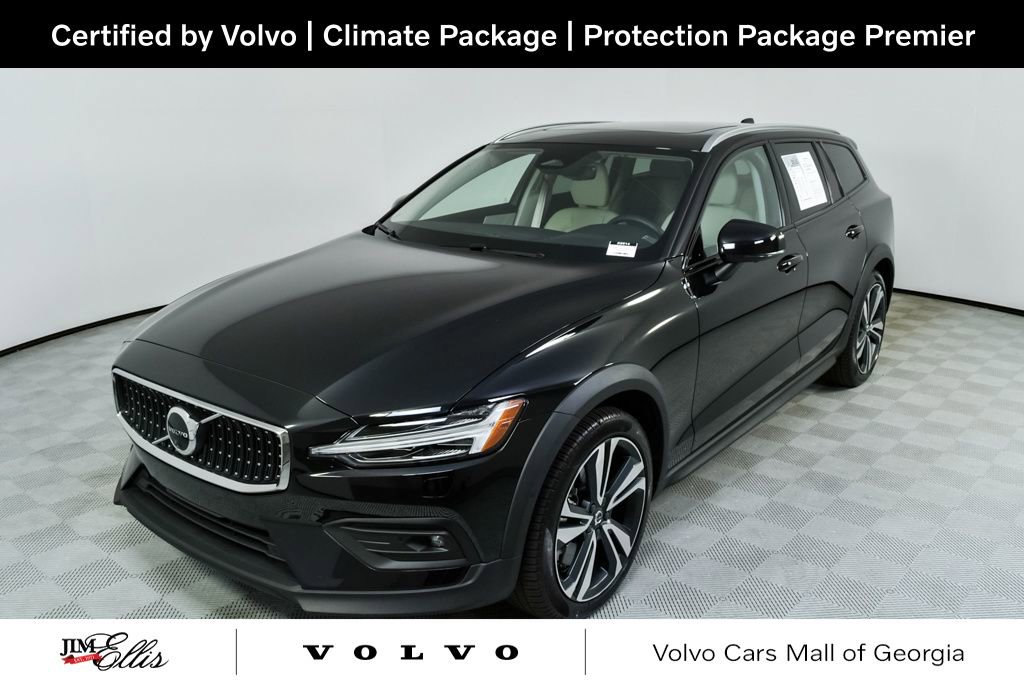 Certified 2024 Volvo V60 B5 Cross Country Plus