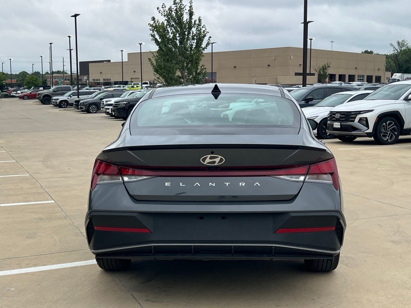Used 2026 Hyundai Elantra Sport FWD image 11