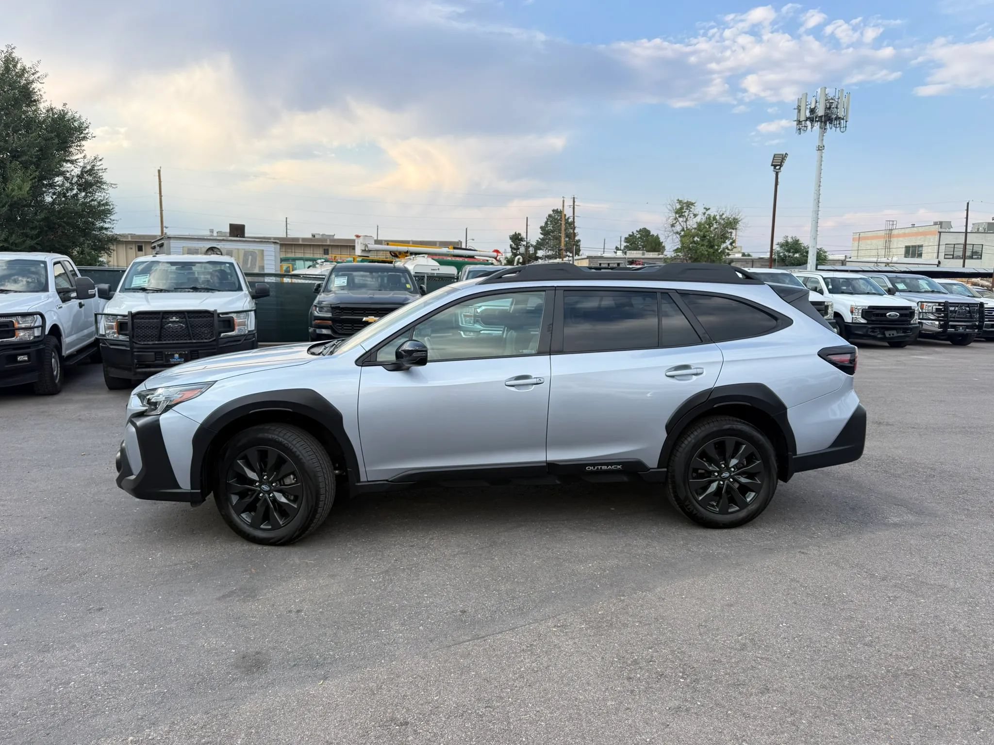 Used 2023 Subaru Outback Onyx Edition AWD/4WD image 5