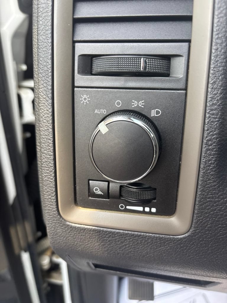 Used 2012 RAM 1500 Tradesman RWD image 15