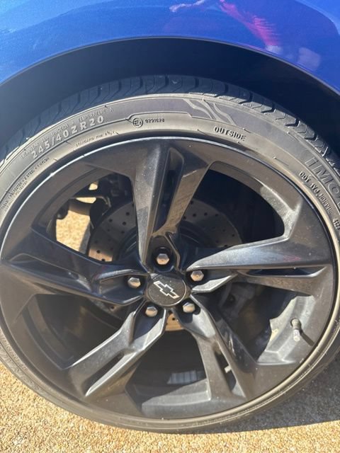 Used 2020 Chevrolet Camaro LT RWD image 16