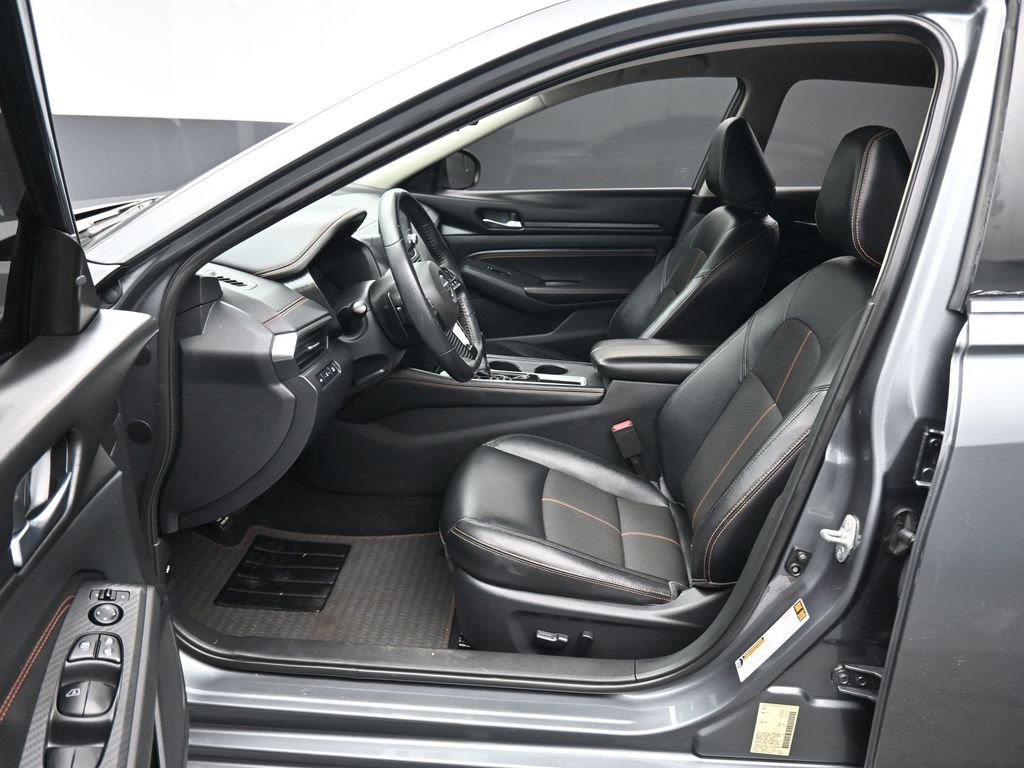 Used 2020 Nissan Altima 2.5 SR image 11