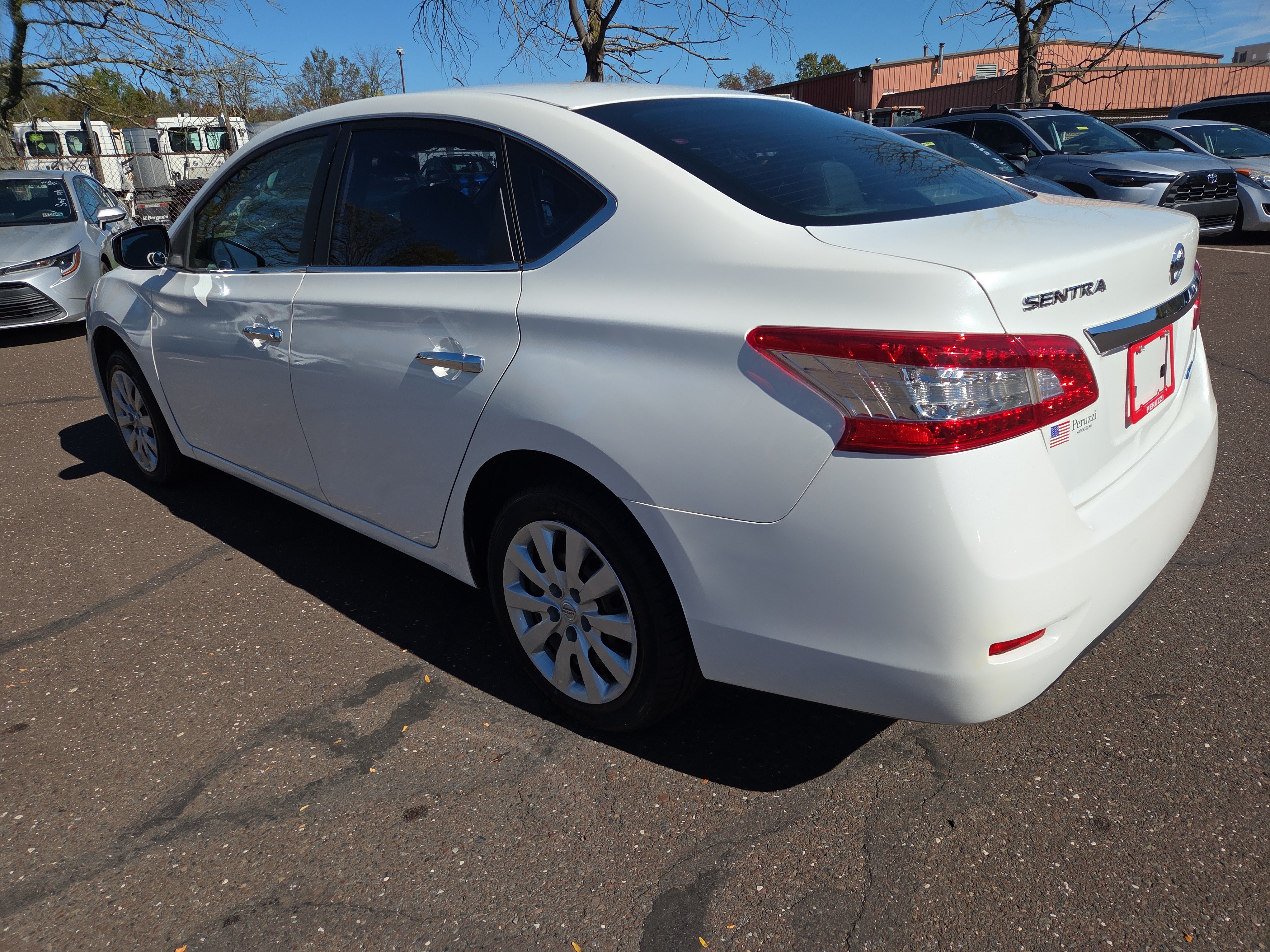 Used 2014 Nissan Sentra S FWD image 5