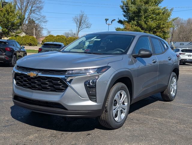 New 2026 Chevrolet Trax LS image 3