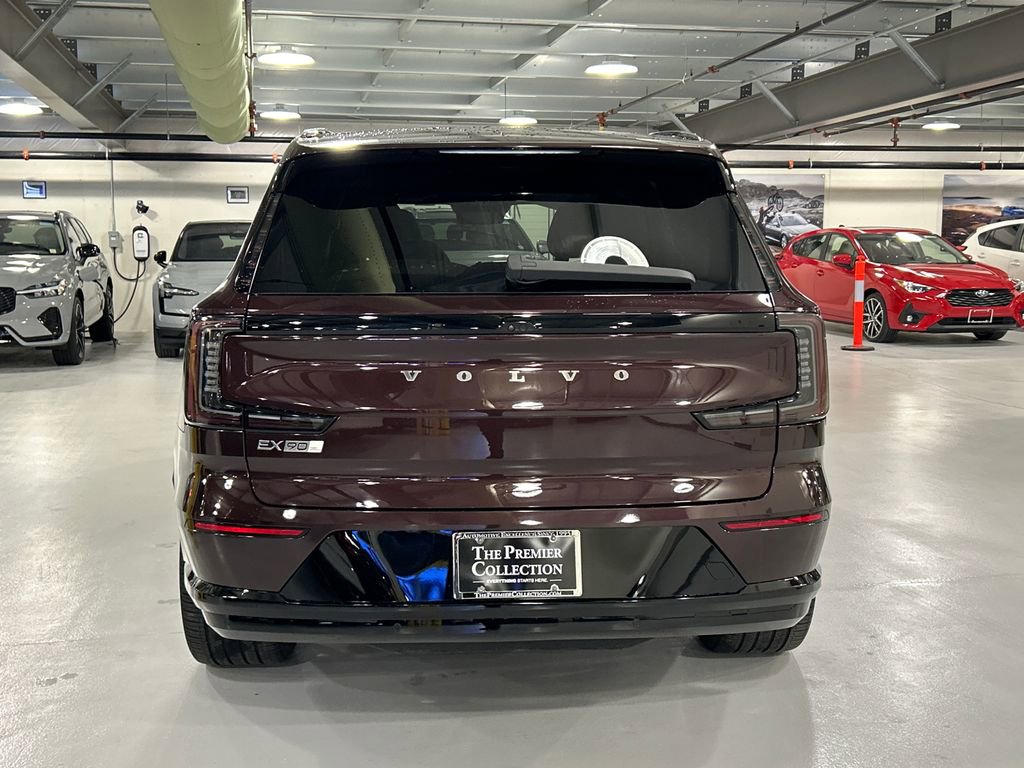 Certified 2025 Volvo EX90 Ultra image 3