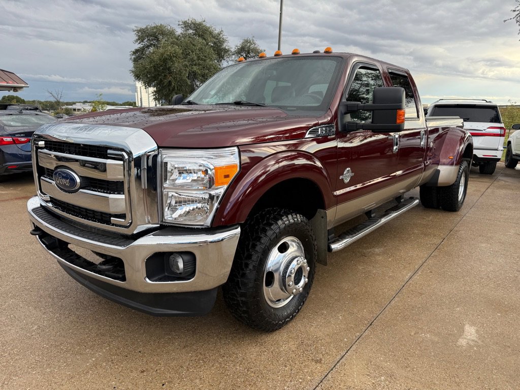 Used 2012 Ford F350 Lariat image 3