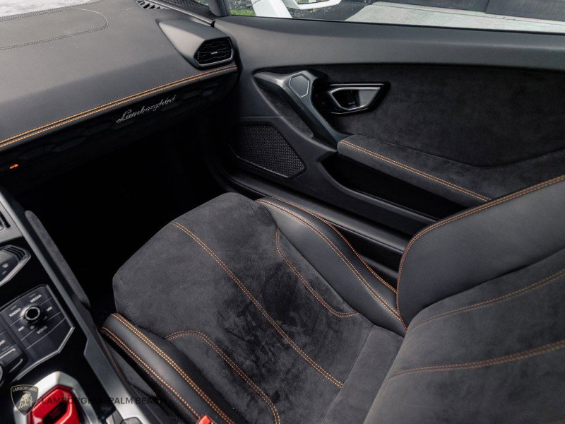 Used 2019 Lamborghini Huracan LP 580-2 RWD image 11