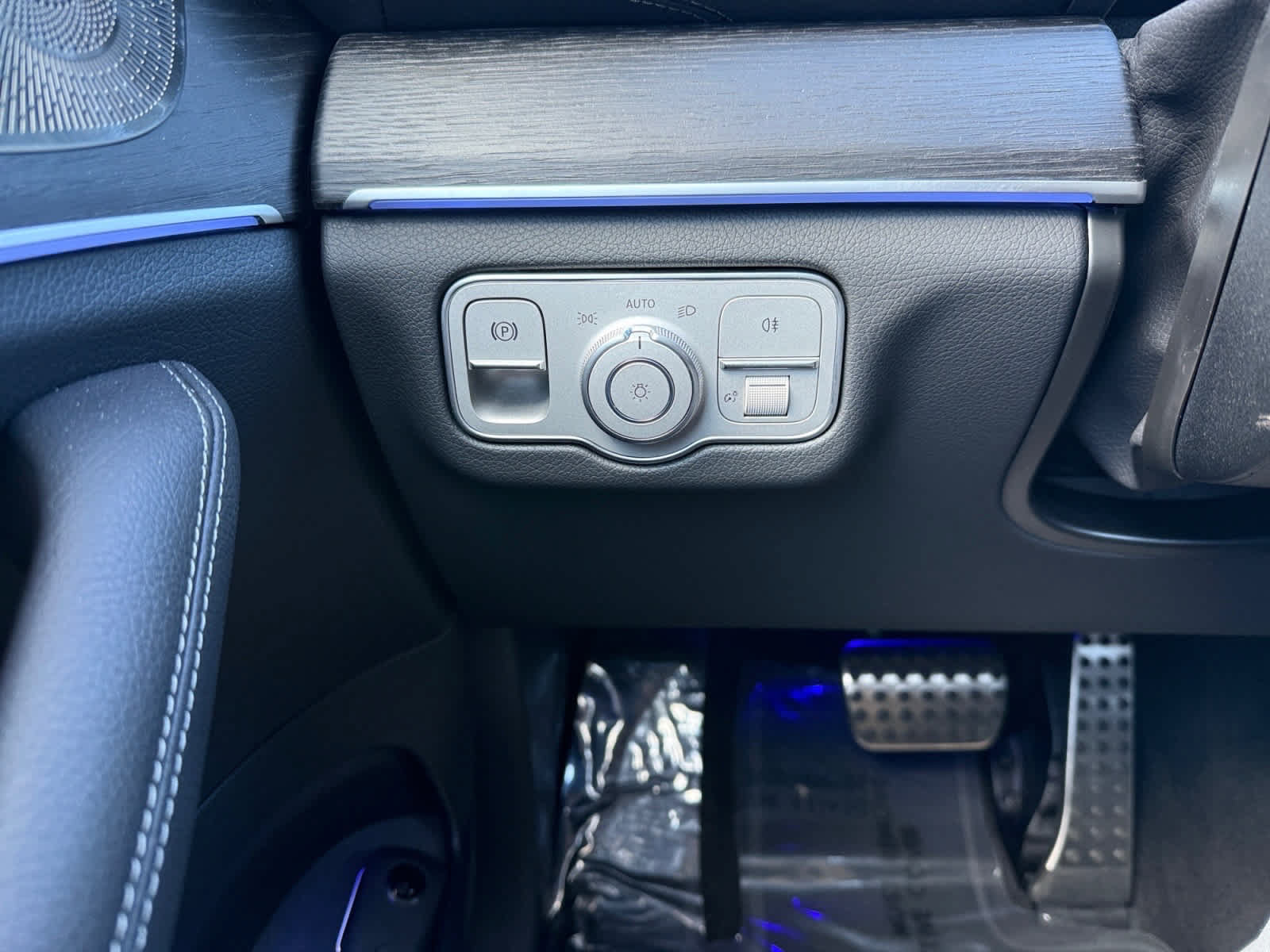 Used 2025 Mercedes-Benz GLS 580 4MATIC image 24