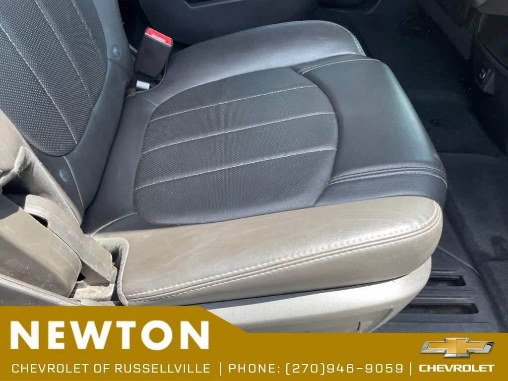 Used 2017 Buick Enclave Leather FWD image 25