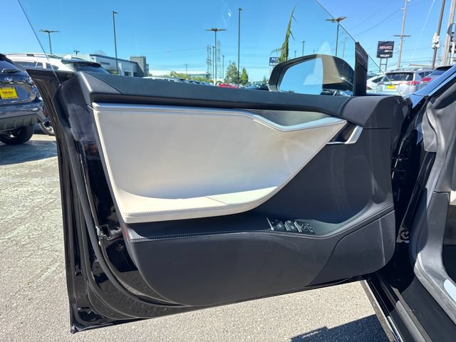 Used 2017 Tesla Model S 60 RWD image 15