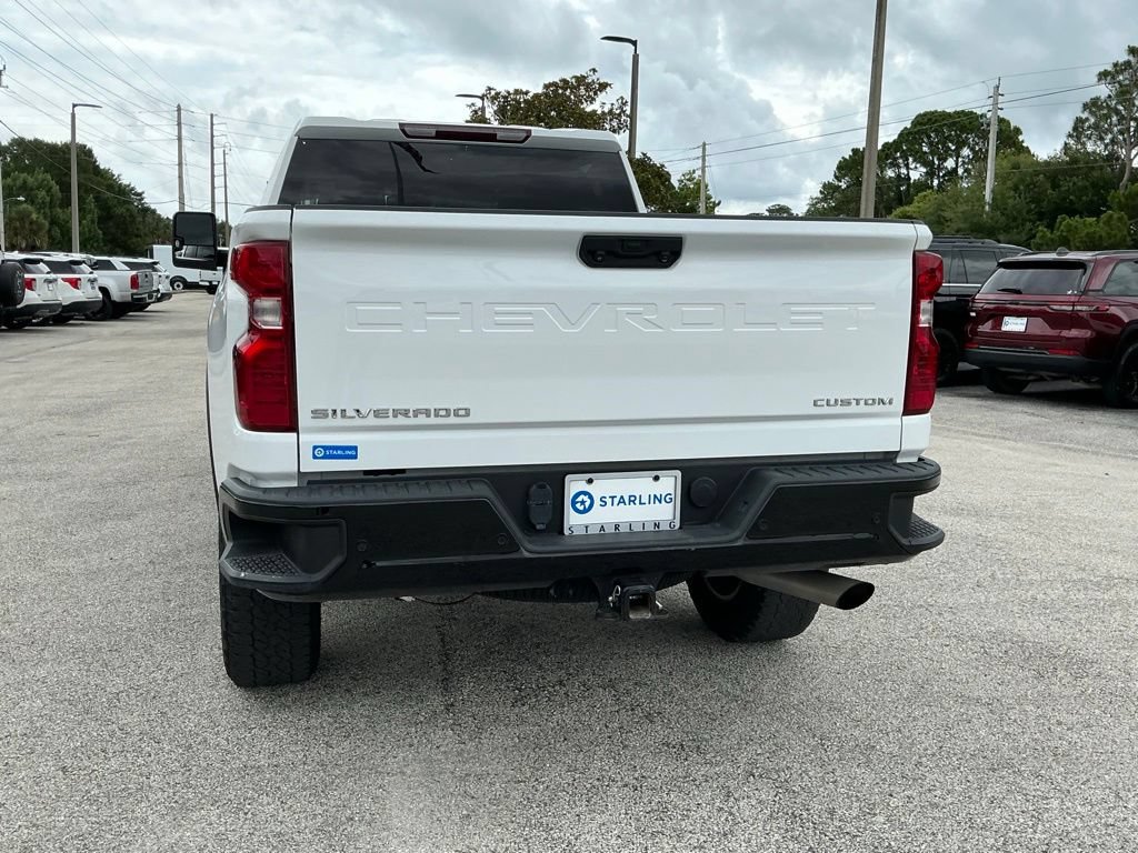 Used 2024 Chevrolet Silverado 2500 Custom w/ Custom Convenience Package AWD/4WD image 7