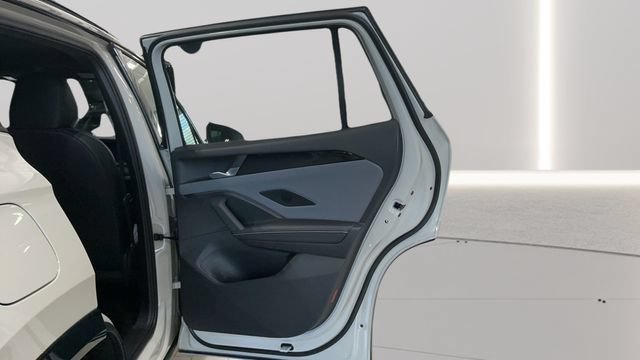New 2026 Volkswagen Tiguan SE R-Line AWD/4WD image 33