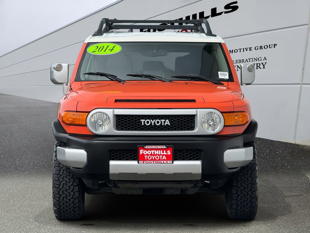 Used 2014 Toyota FJ Cruiser 4WD w/ Convenience Package image 2