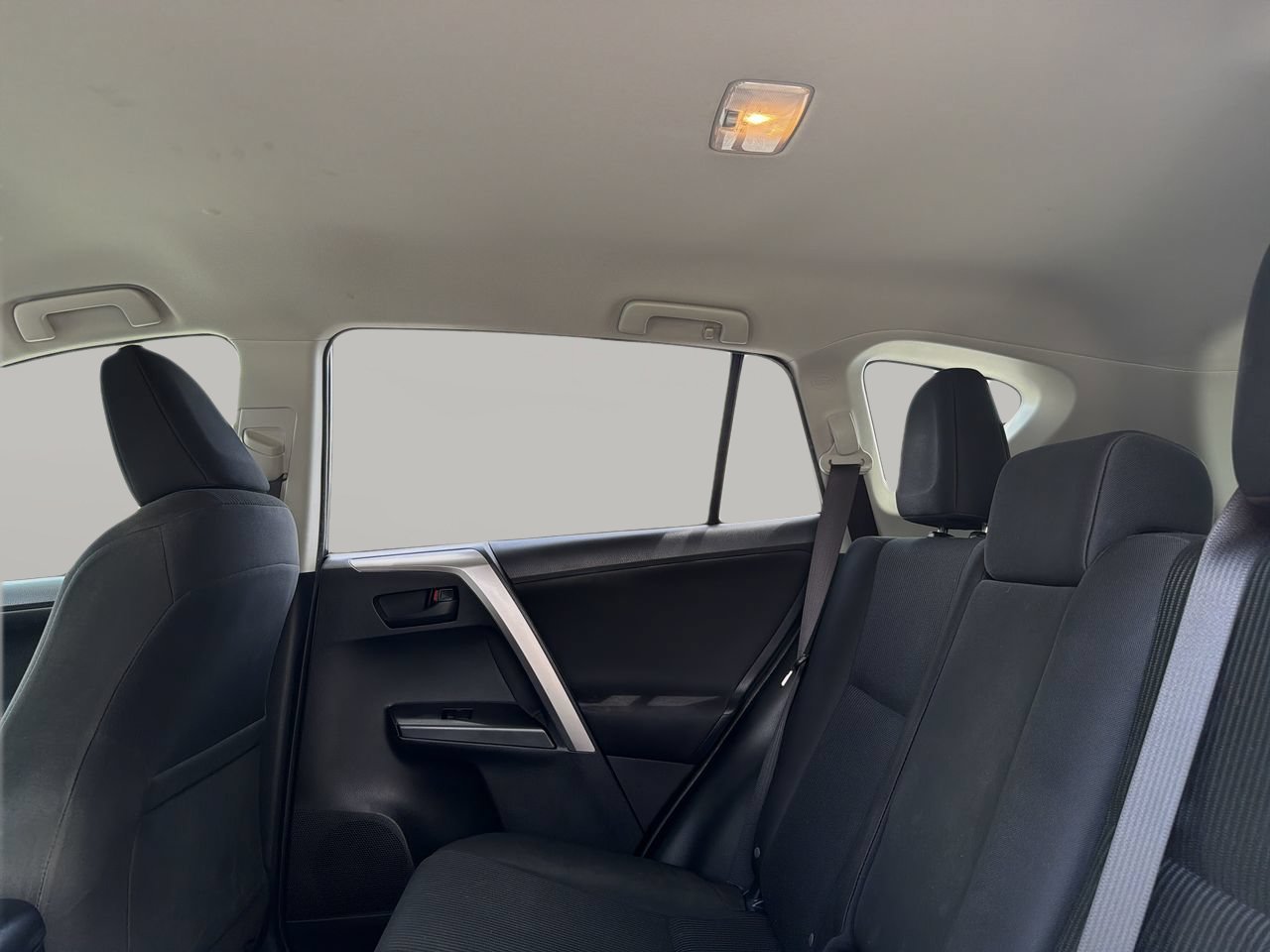 Used 2017 Toyota RAV4 LE FWD image 15