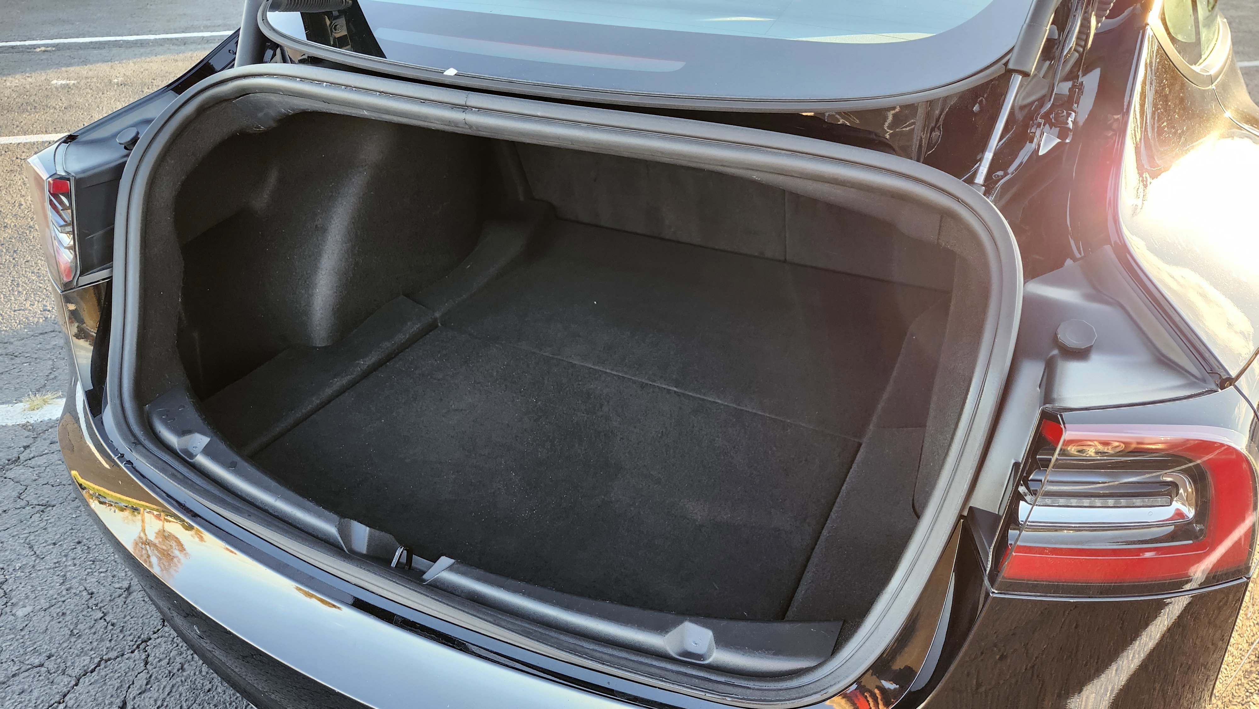 Used 2023 Tesla Model 3 Standard Range image 16