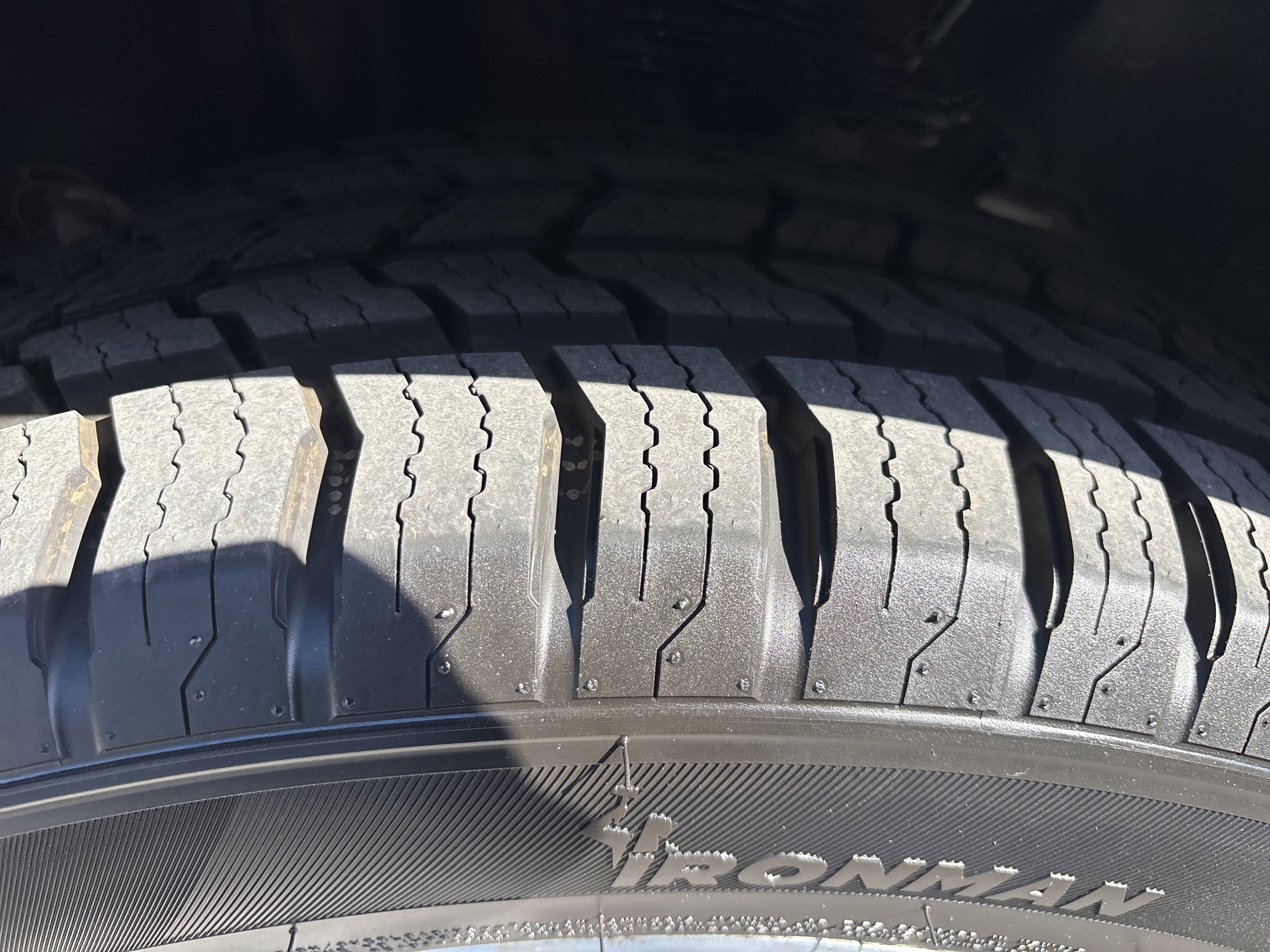 Used 2024 Volkswagen Tiguan Wolfsburg Edition AWD/4WD image 12