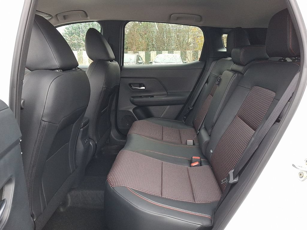 New 2026 Nissan Kicks SR w/ Cold Weather Package AWD/4WD image 9