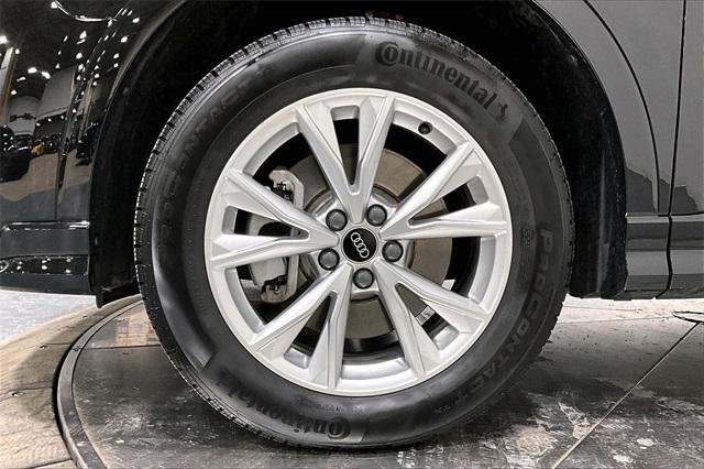 Certified 2025 Audi Q3 2.0T Premium w/ Convenience Package image 8