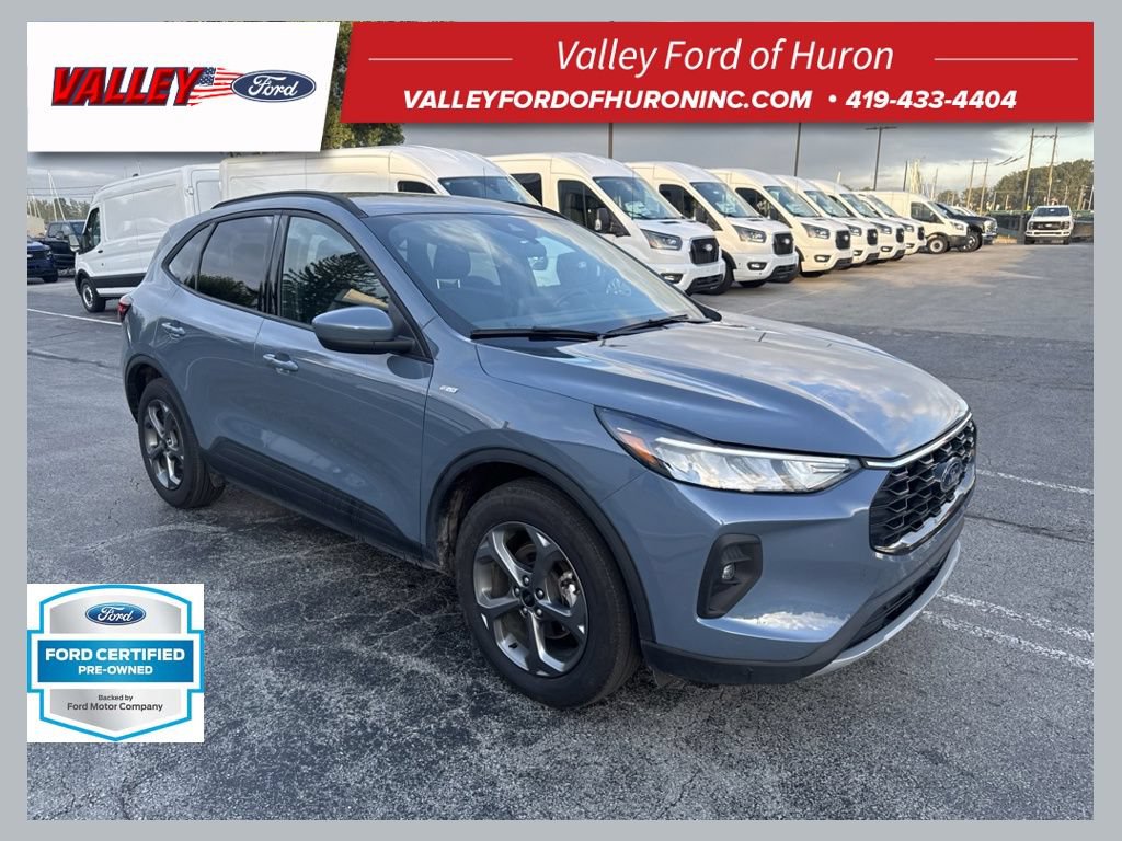 Certified 2025 Ford Escape ST-Line Select AWD/4WD 360° Tour