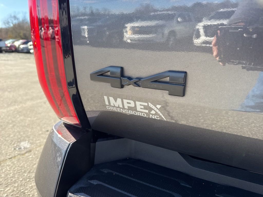 Used 2022 Toyota Tundra SR5 w/ SR5 Convenience Package image 30