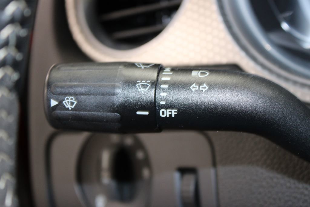 Used 2011 Ford Mustang Shelby GT500 w/ SVT Performance Pkg RWD image 36