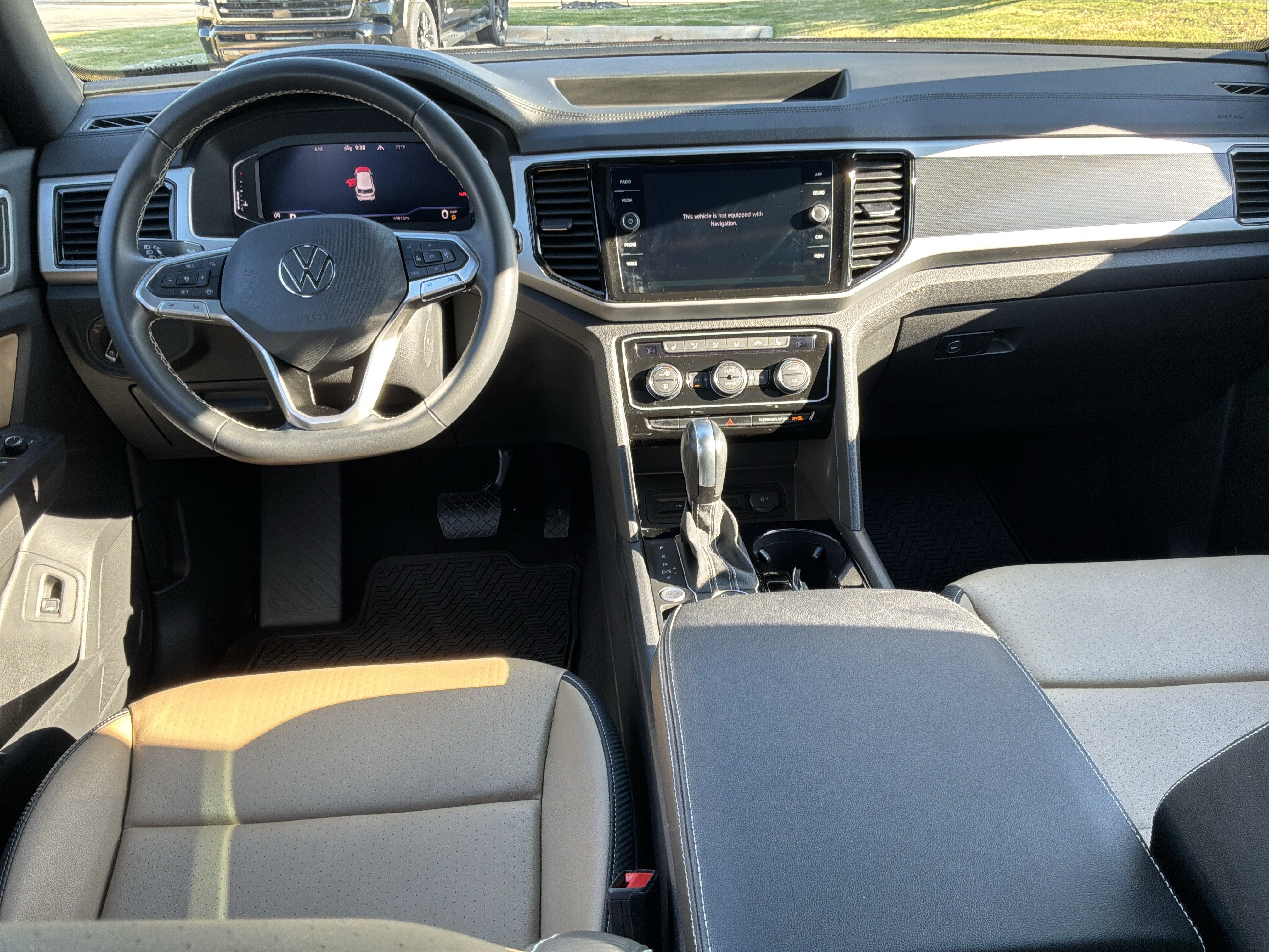 Used 2023 Volkswagen Atlas Cross Sport SE w/ Panoramic Sunroof Package AWD/4WD image 29