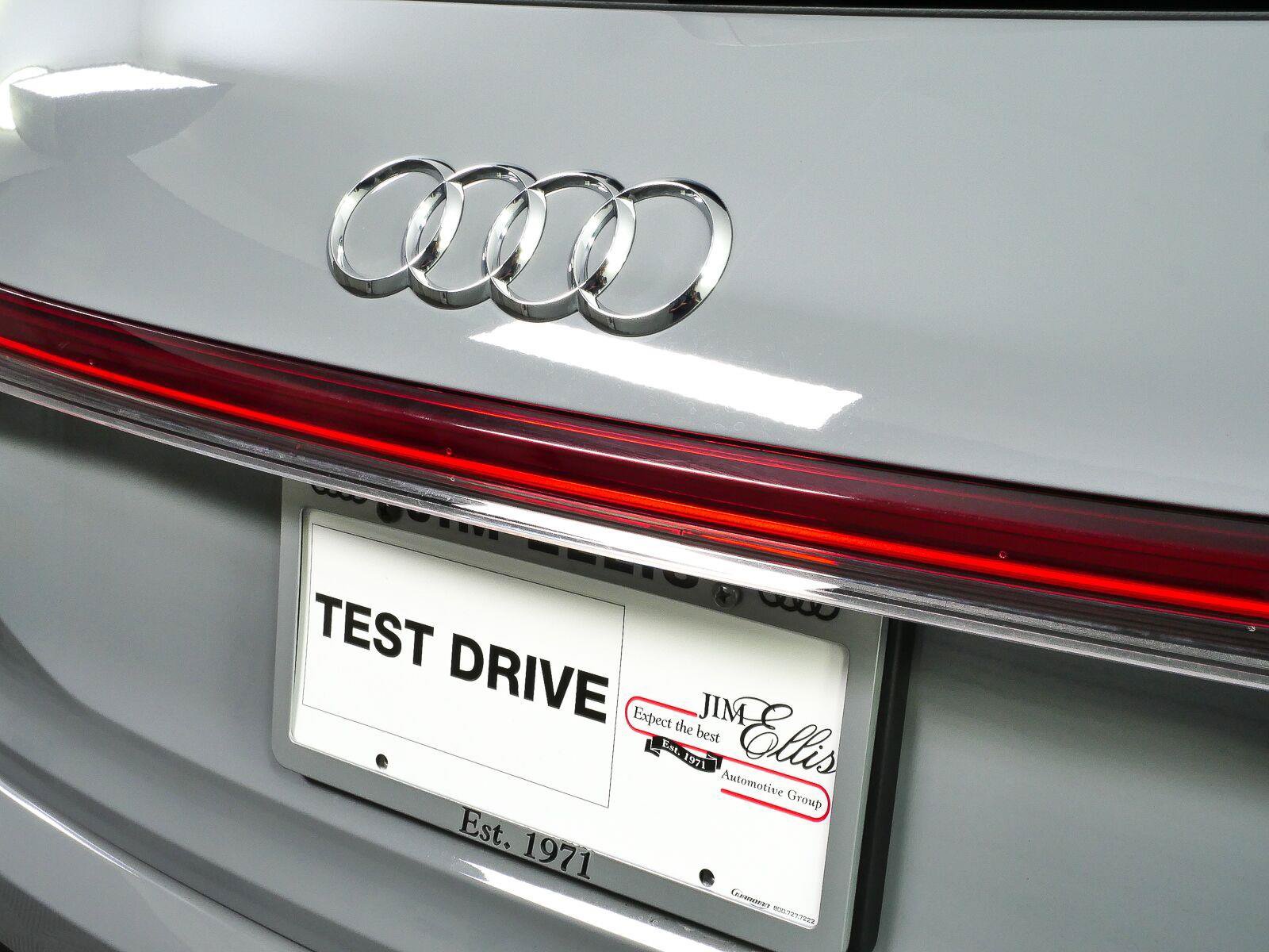 Used 2023 Audi Q4 e-tron Premium w/ Convenience Package AWD/4WD image 34