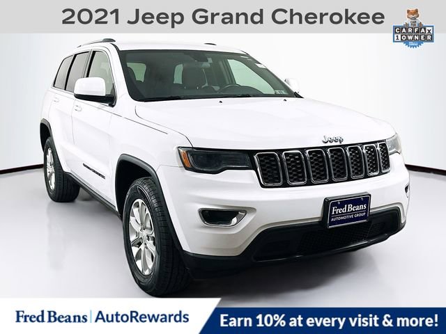Used 2021 Jeep Grand Cherokee Laredo image 1