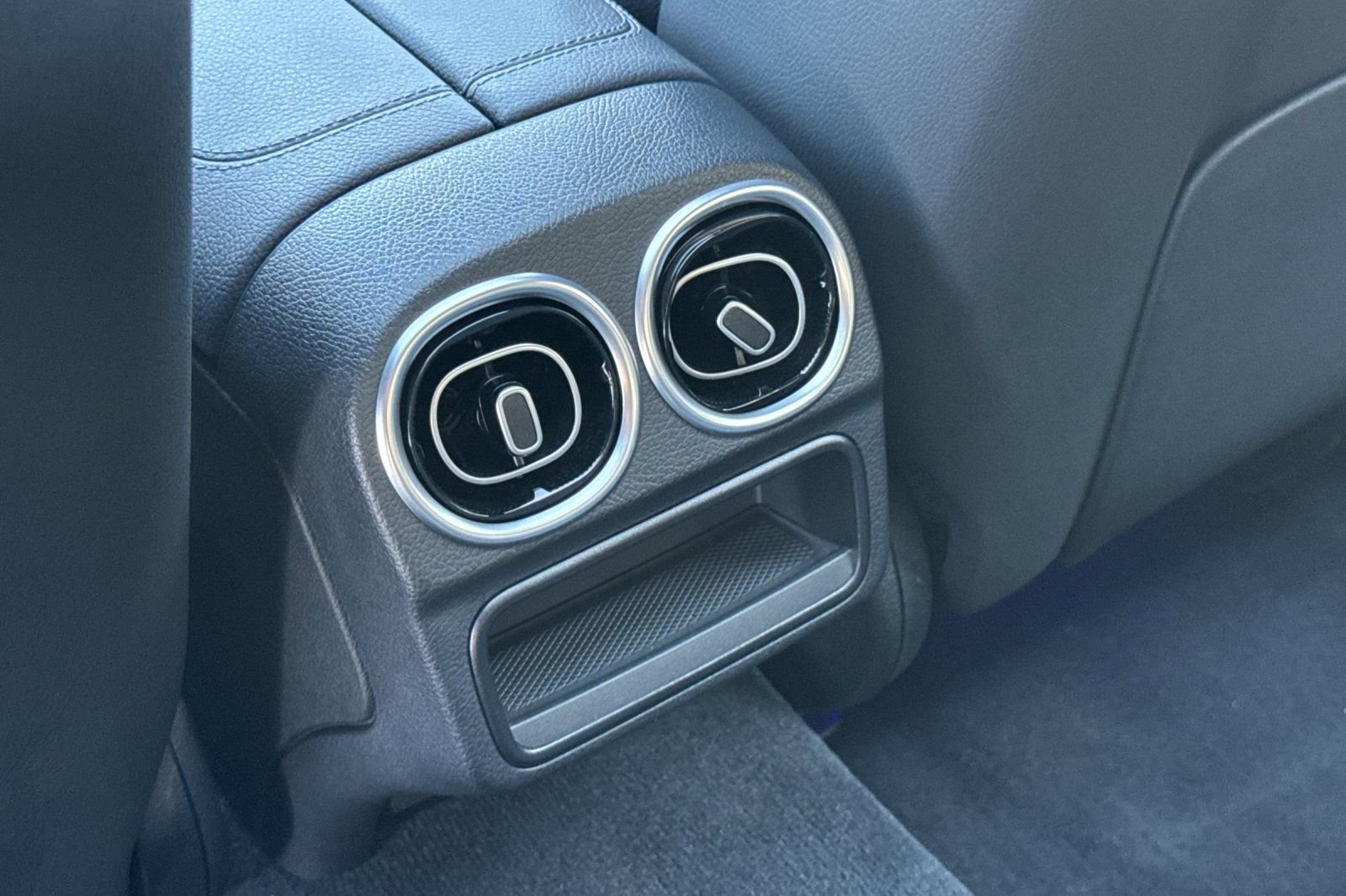 Certified 2025 Mercedes-Benz C 300 Sedan image 14