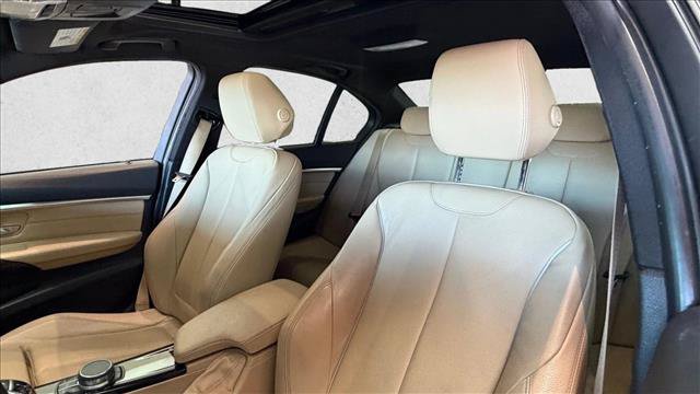 Used 2018 BMW 340i Sedan w/ Executive Package RWD image 15