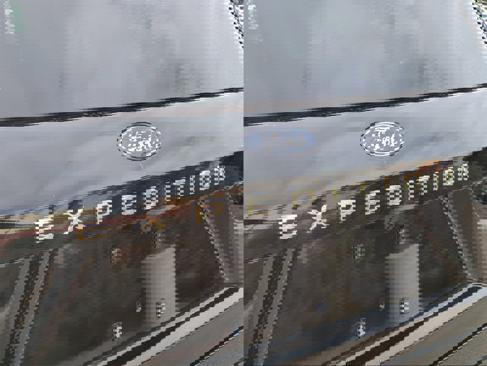 New 2026 Ford Expedition XL image 12