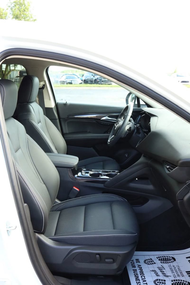 Used 2023 Buick Envision Essence AWD/4WD image 51