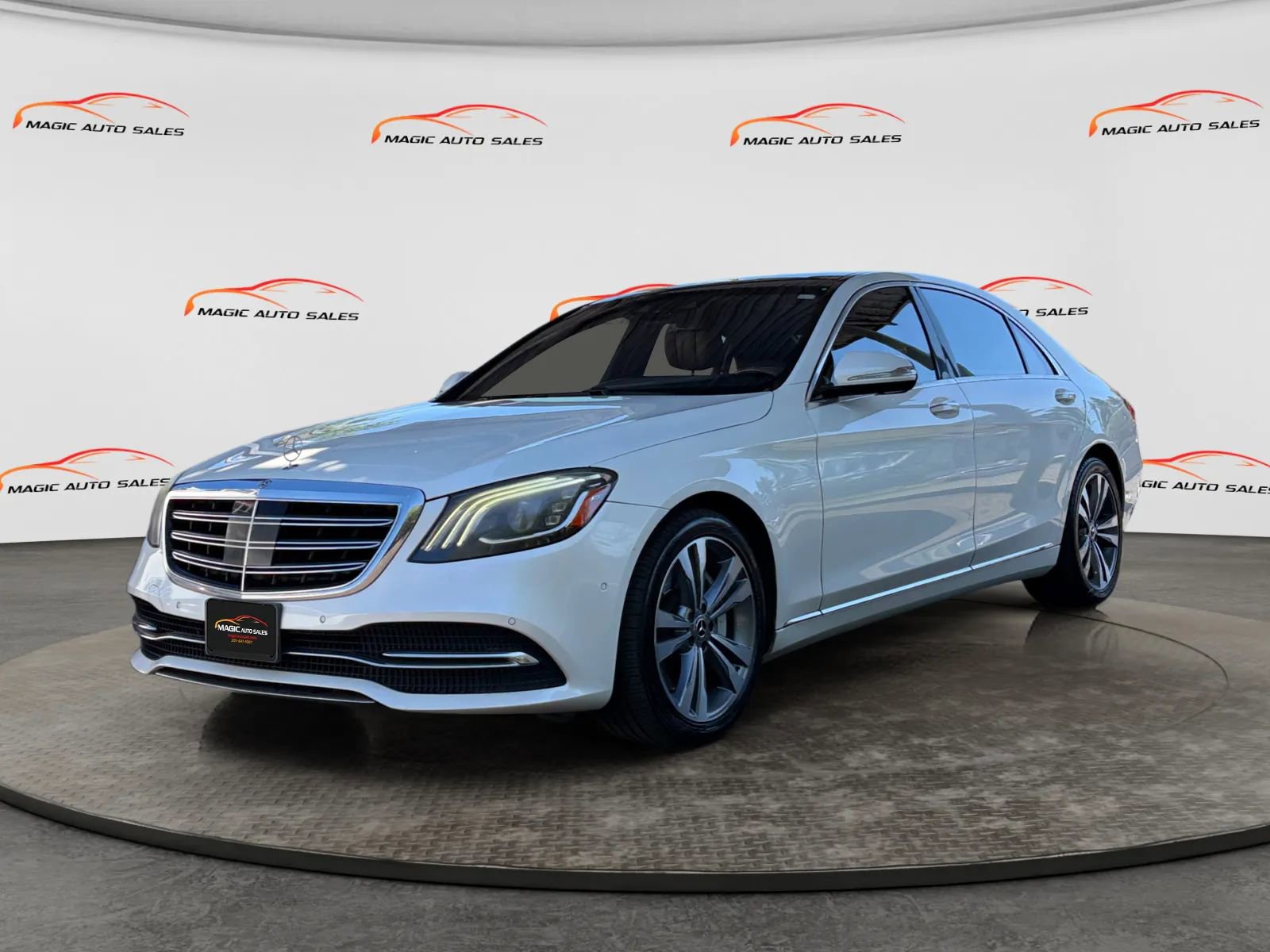 Used 2018 Mercedes-Benz S 560 Sedan image 1