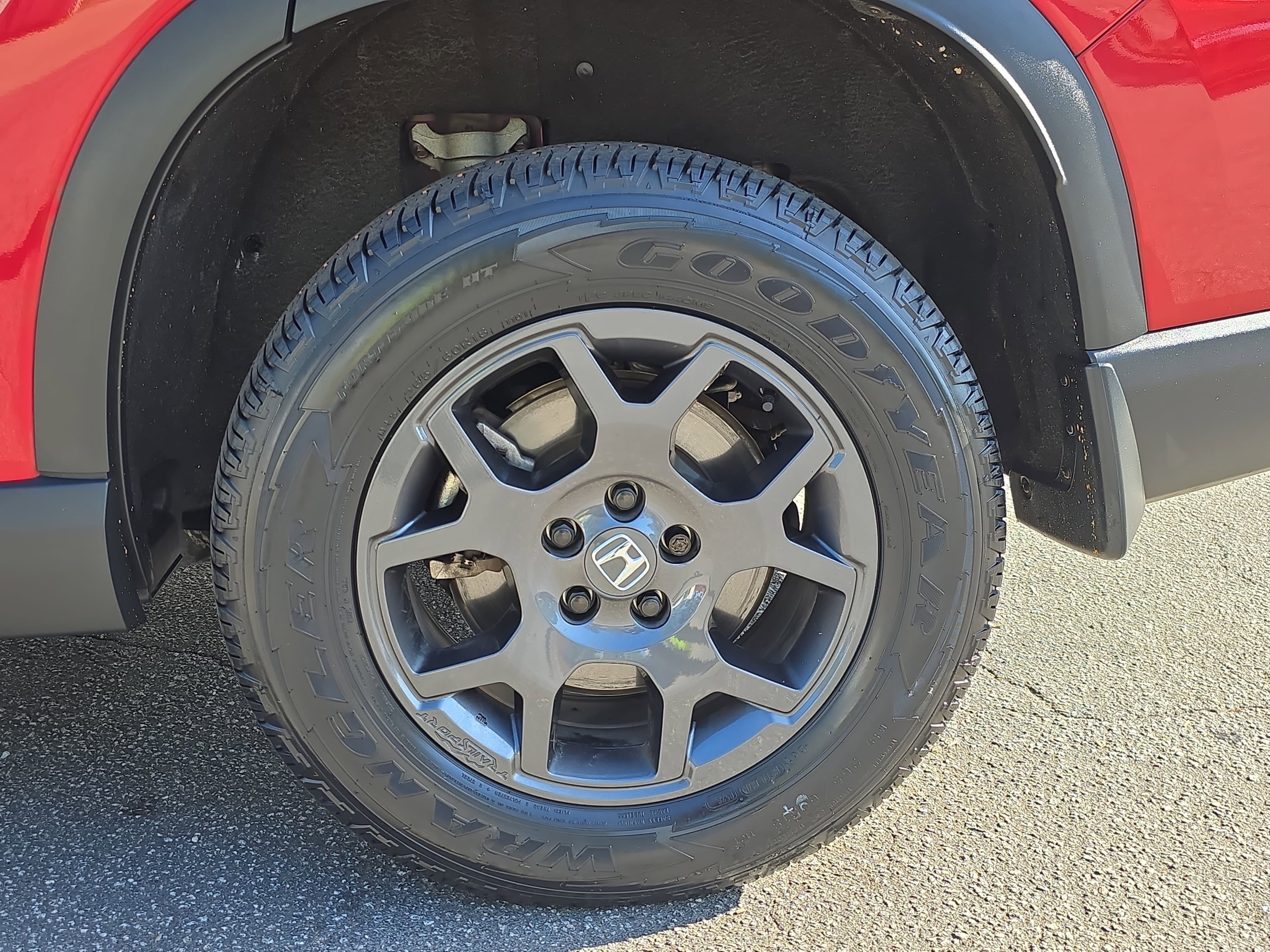 Certified 2024 Honda Pilot TrailSport image 36