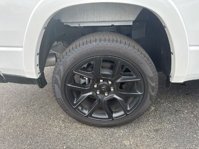 New 2026 RAM 1500 Laramie w/ Night Edition AWD/4WD image 10