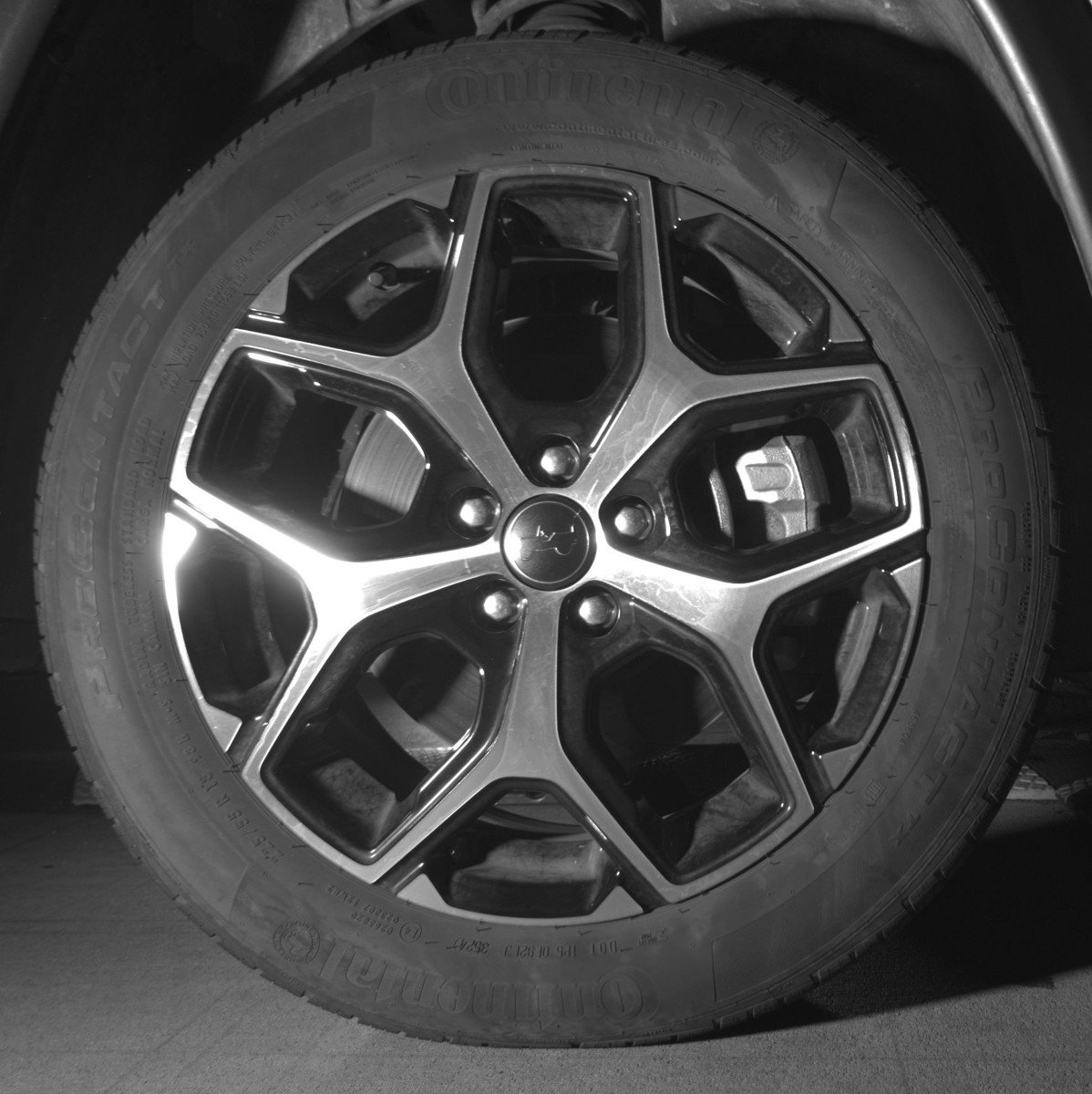 Used 2025 Jeep Compass Limited image 13