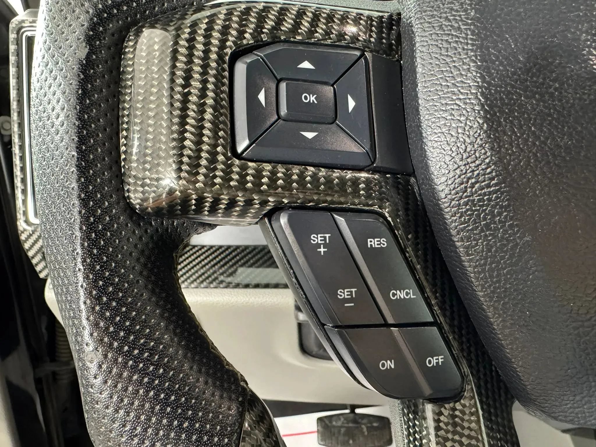 Used 2019 Ford F250 XLT w/ XLT Value Package AWD/4WD image 15