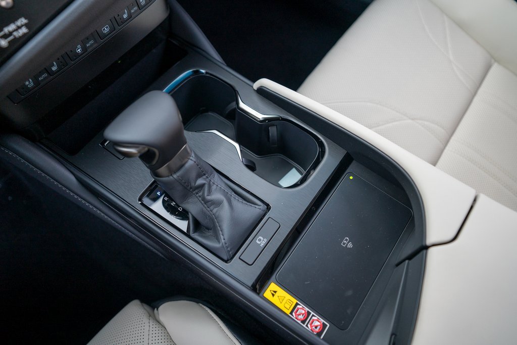 New 2025 Lexus ES 350 Ultra Luxury image 29