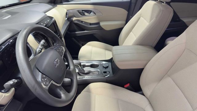 Used 2023 Chevrolet Traverse LS w/ Midnight/Sport Edition FWD image 24
