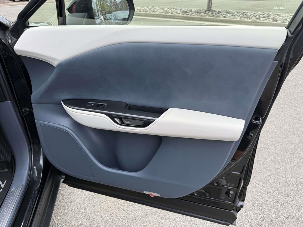 Used 2023 Lexus RZ 450e Premium w/ Technology Package image 16