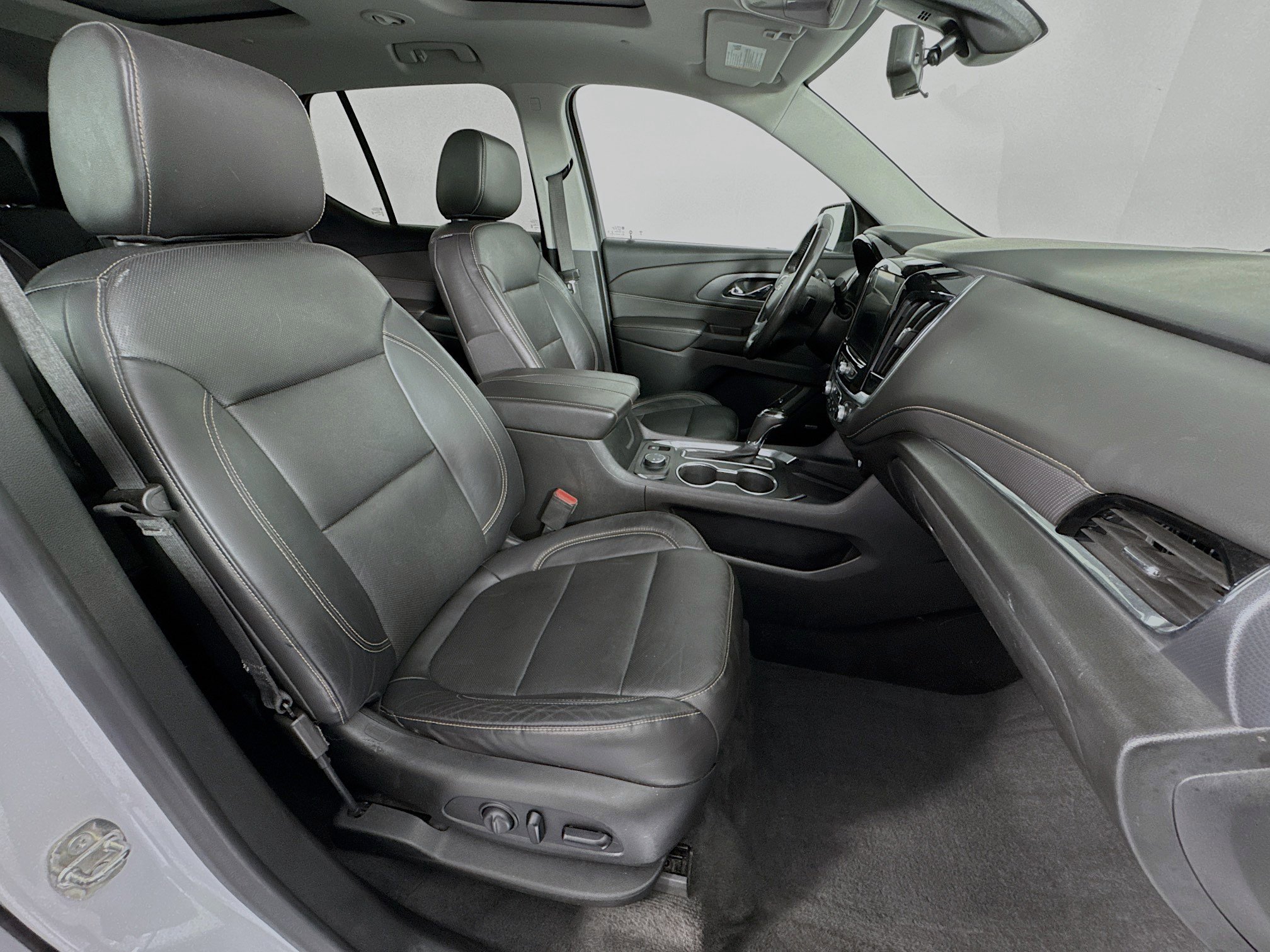 Used 2020 Chevrolet Traverse Premier w/ Redline Edition image 31