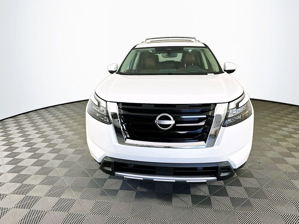 New 2025 Nissan Pathfinder Platinum w/ Cargo Package image 4
