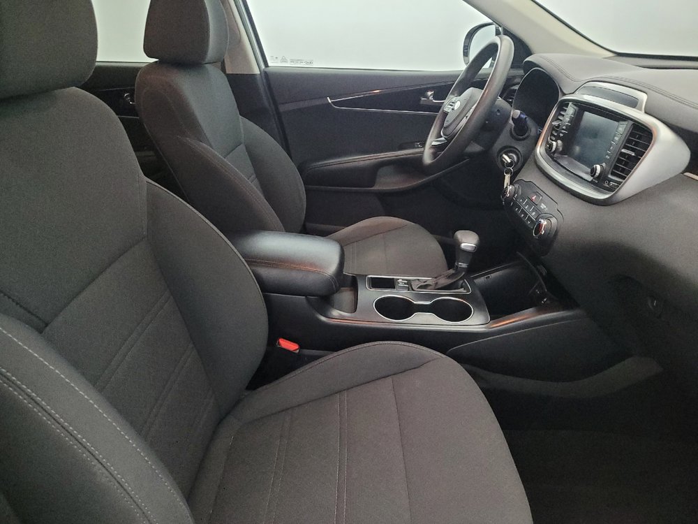 Used 2019 Kia Sorento LX image 21