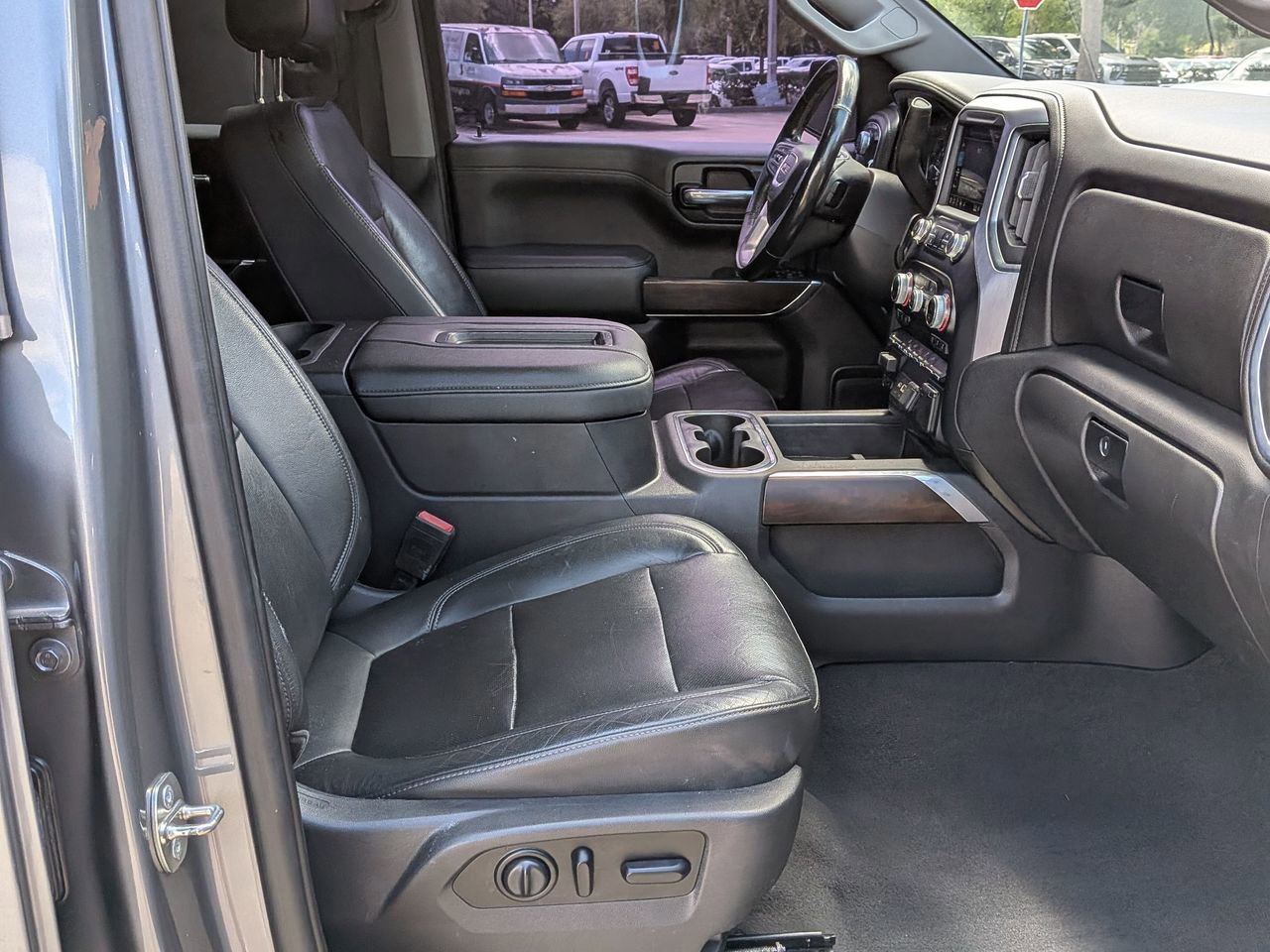Used 2019 GMC Sierra 1500 SLT w/ SLT Premium Package RWD image 24