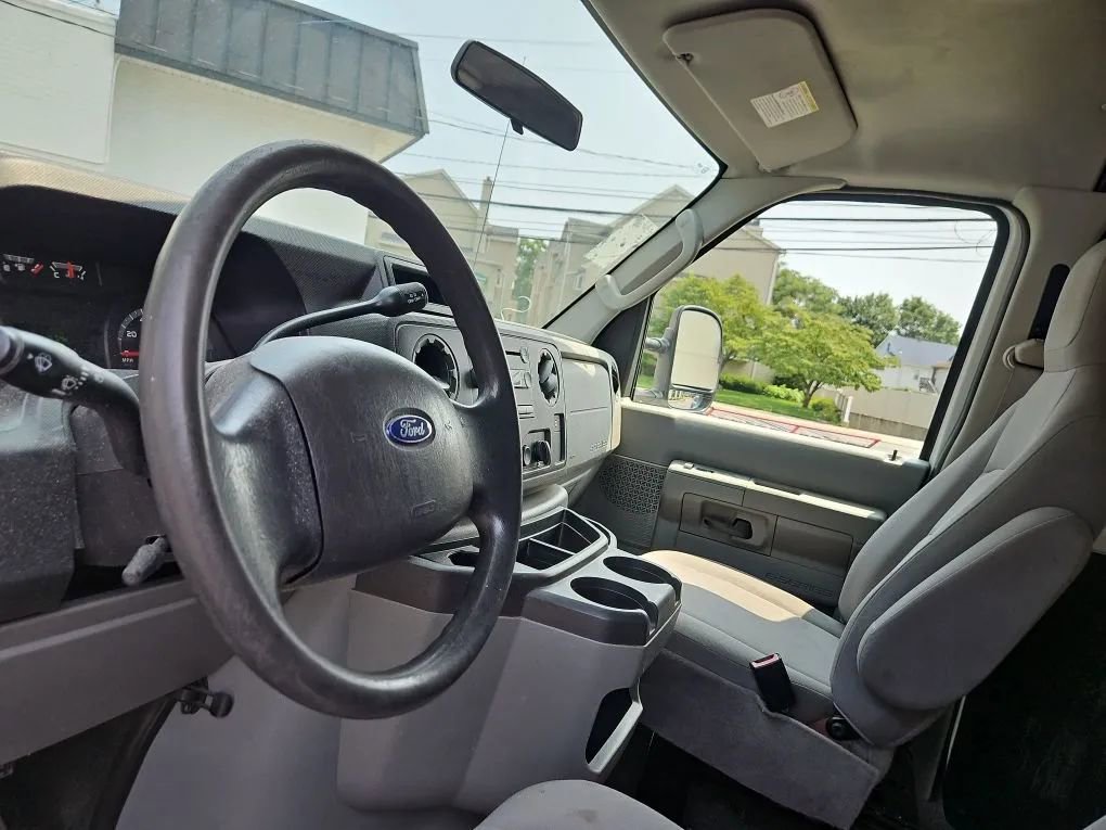 Used 2012 Ford E-150 and Econoline 150 w/ PWR Group image 15