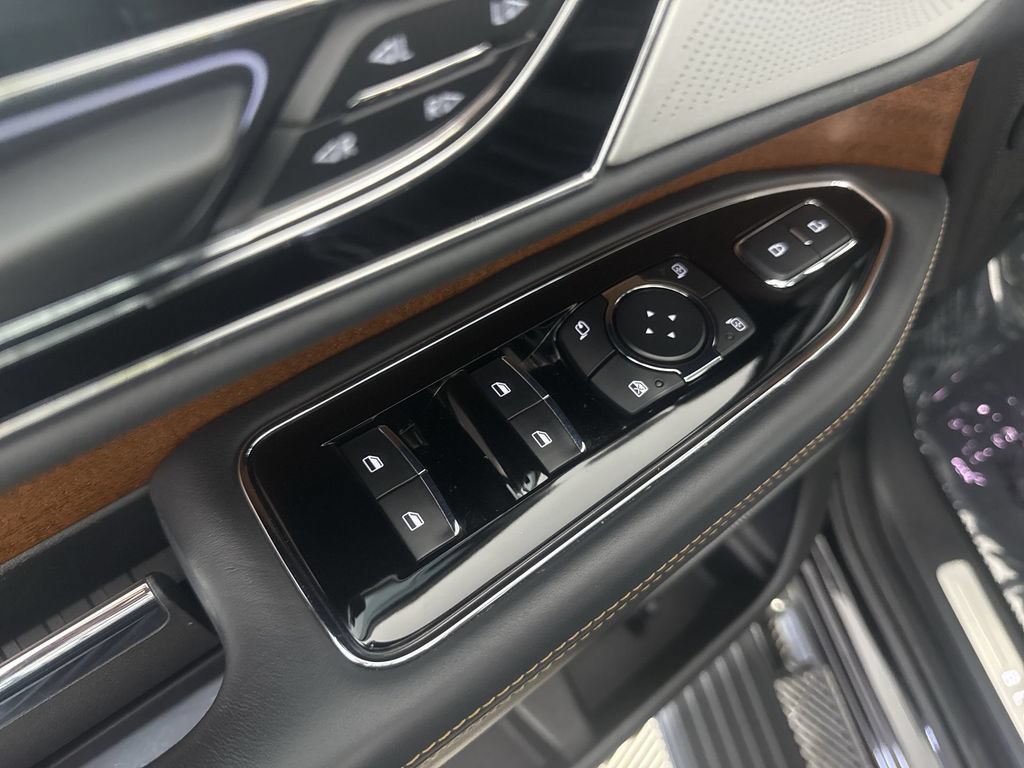 Used 2022 Lincoln Navigator Black Label AWD/4WD image 24