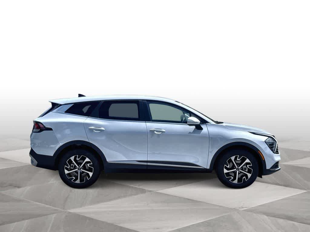 Certified 2025 Kia Sportage EX FWD image 9