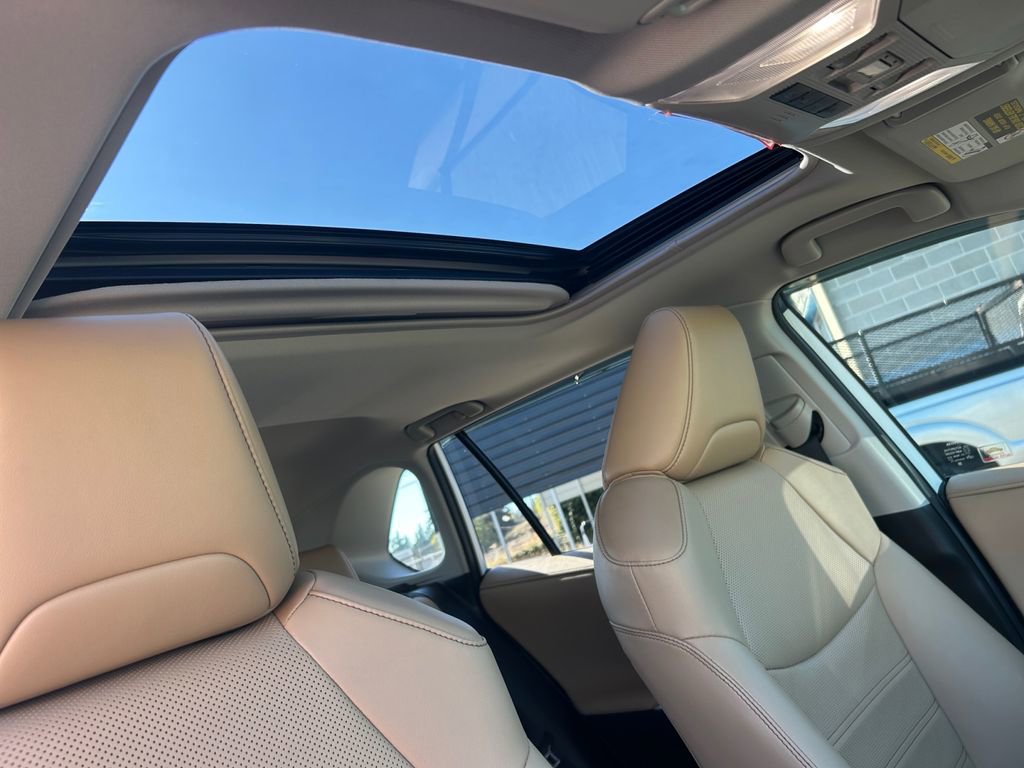 Used 2022 Toyota RAV4 Limited w/ Limited Grade Weather Package image 27
