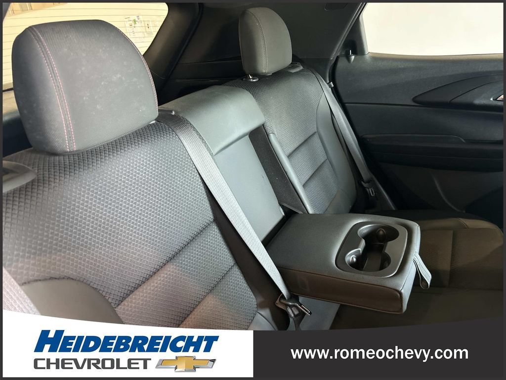 Certified 2022 Chevrolet TrailBlazer RS AWD/4WD image 32