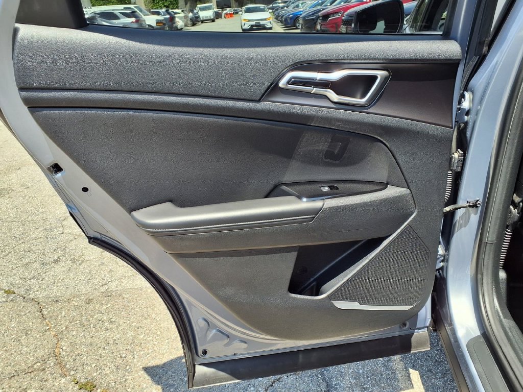 Certified 2024 Kia Sportage EX FWD image 10